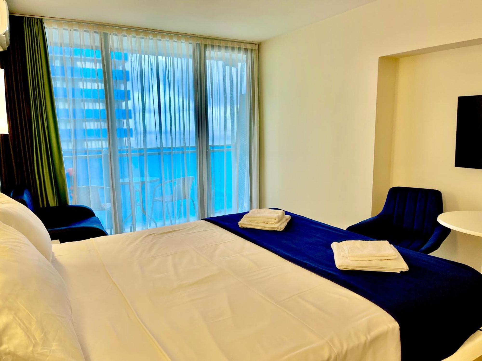 Marvella Orbi City Sea View Batum Dış mekan fotoğraf